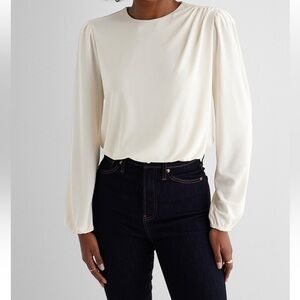 NWT Express White Skimming Crew Neck Puff Sleeve Bodysuit